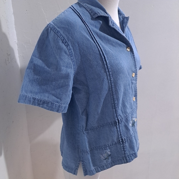 East west fashions| Denim blue button up short sleeve flower embroidered Shirt - Picture 6 of 10